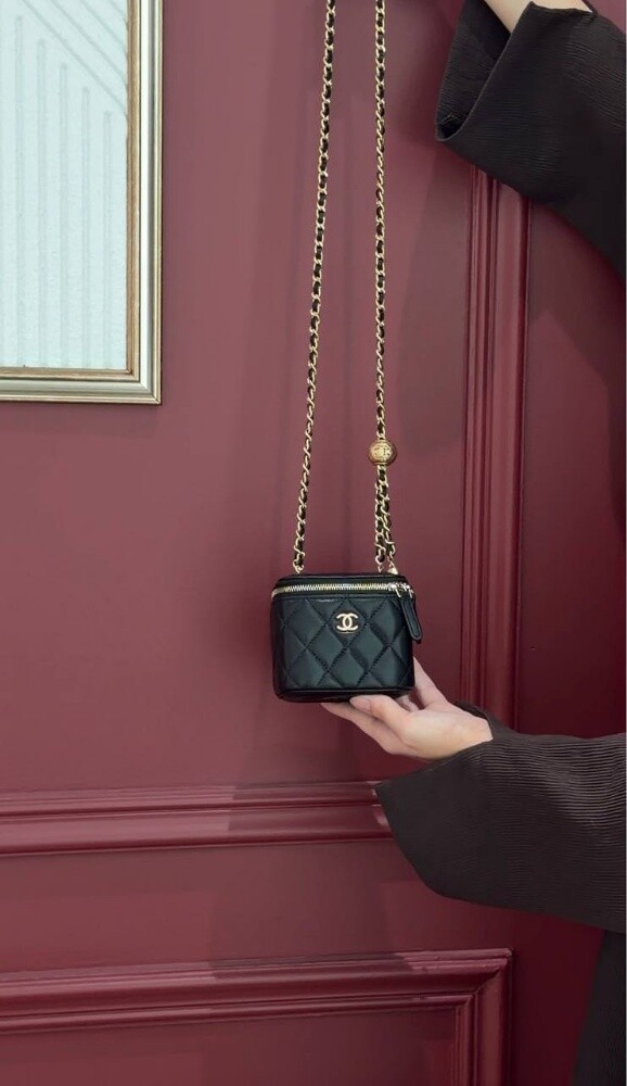 COCO Mini Vanity Bag Lambskin Black - 1
