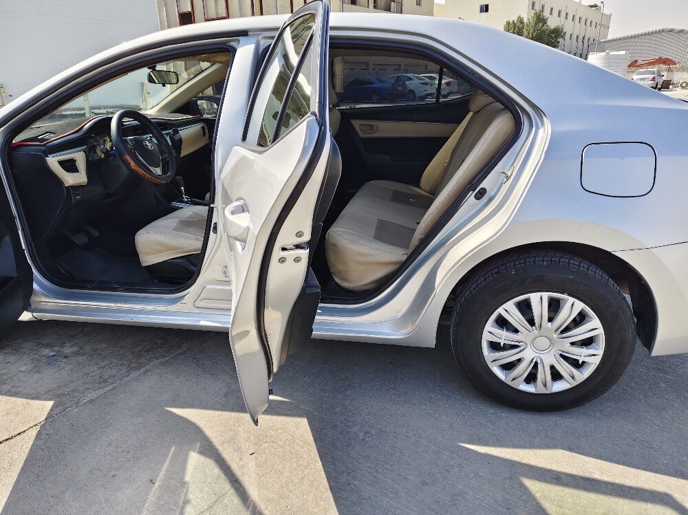 Toyota Corolla 2016 TV screen - 11