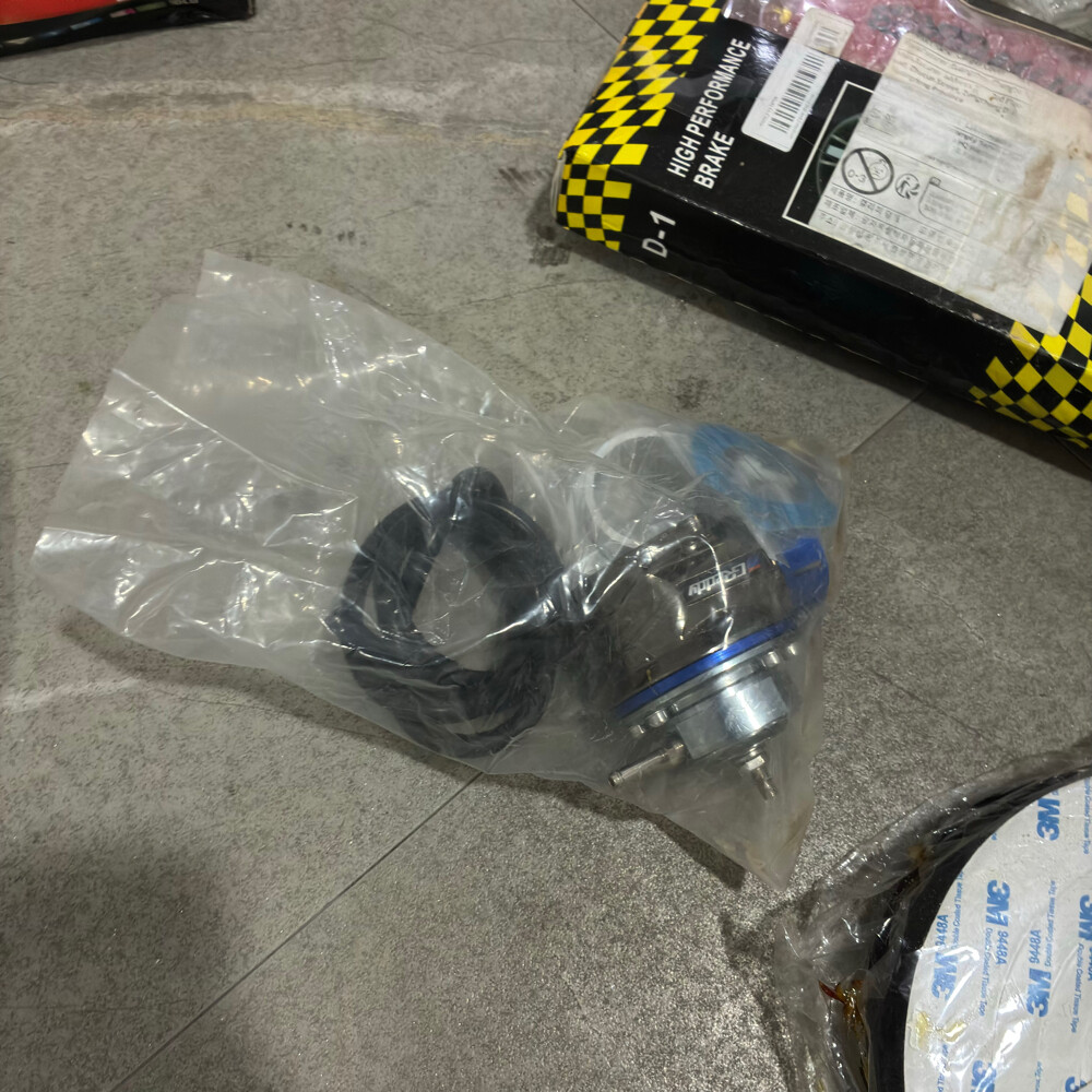 For Sale: Assorted Car Accessories - 10