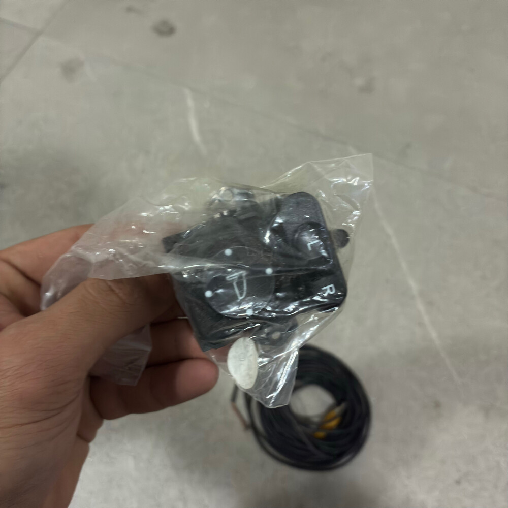 For Sale: Assorted Car Accessories - 13