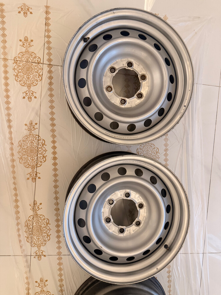 shanaber used good six bolts - 1