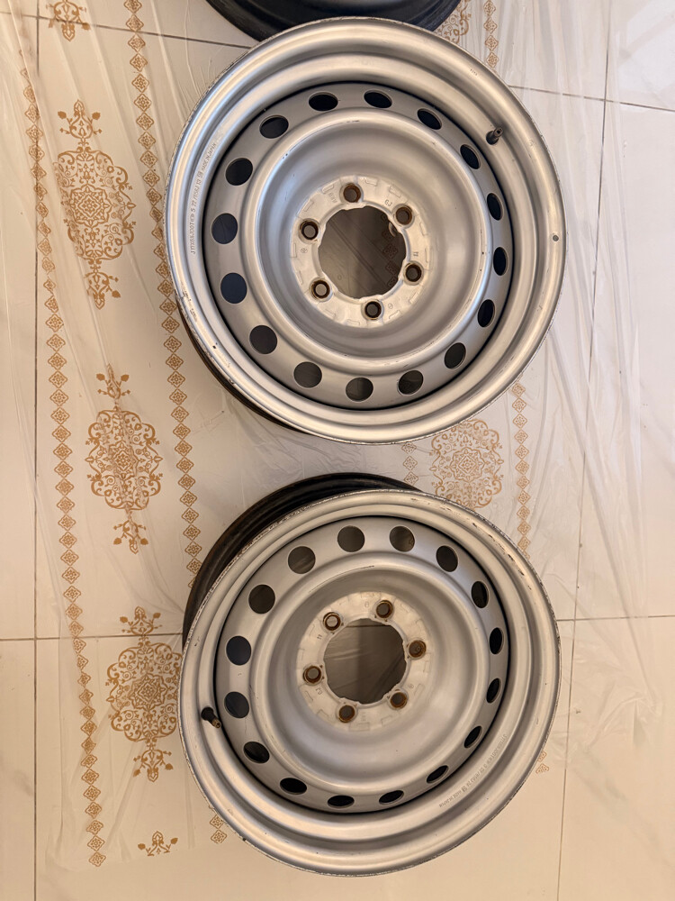 shanaber used good six bolts - 2