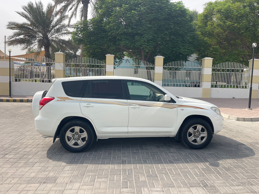Toyota RAV4  - 7