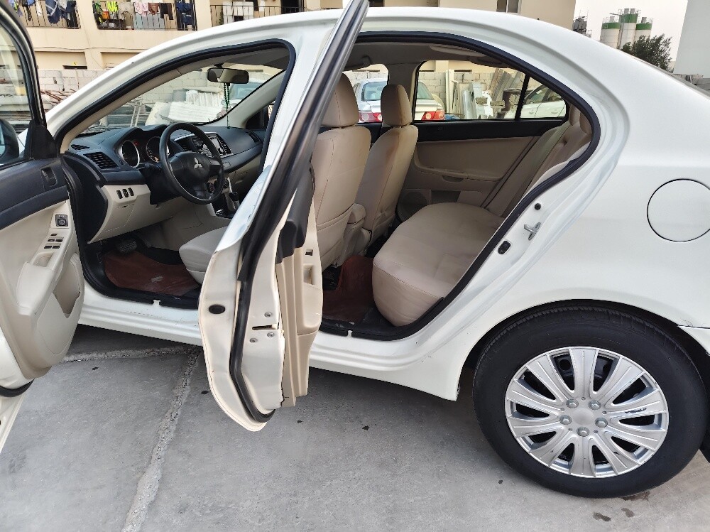 Mitsubishi lancer EX 2016 - 19