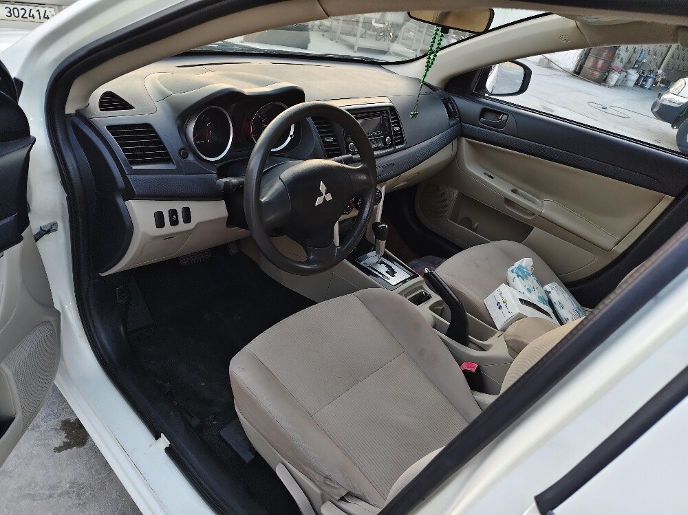 Mitsubishi lancer EX 2016 - 8