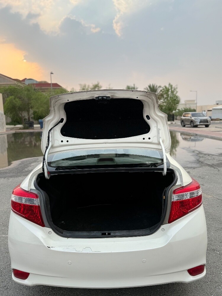 Toyota yaris 2017 model 1.5 - 4