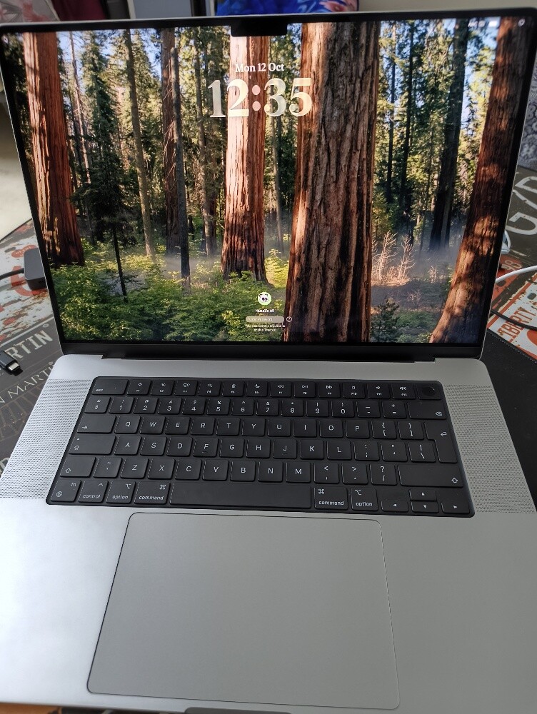 Macbook pro M1 16 Inch 16GB Ram - 3