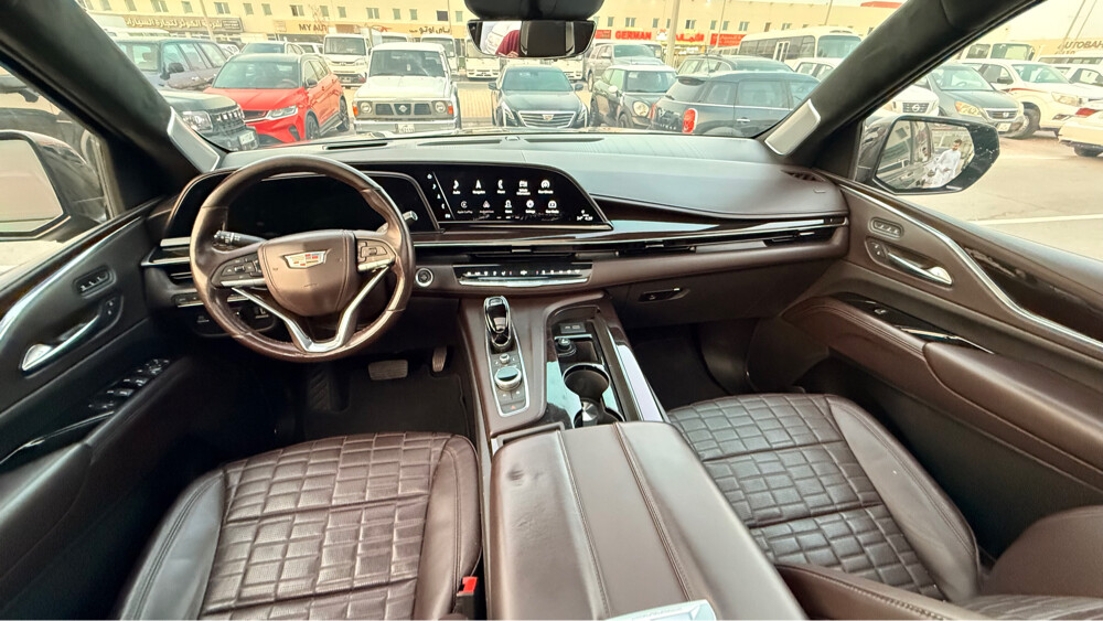كاديلاك اسكاليد 600 موديل 2021  - 11