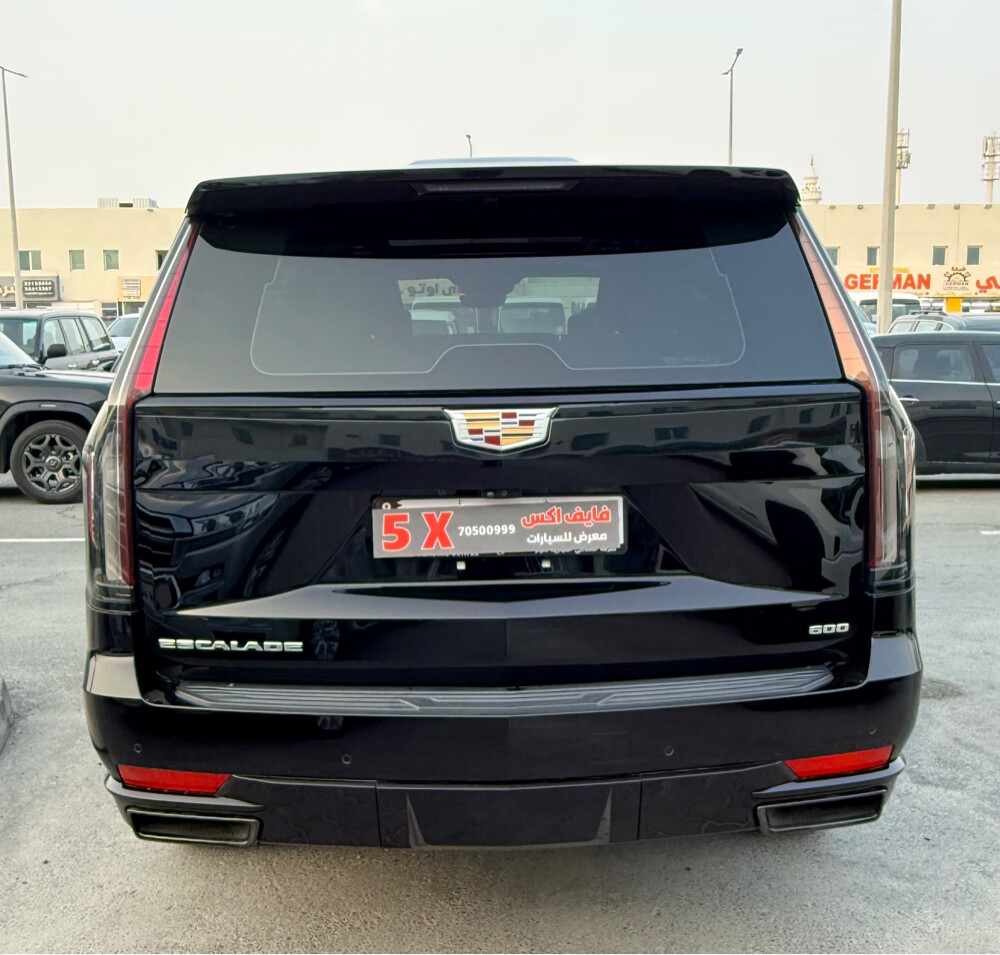 كاديلاك اسكاليد 600 موديل 2021  - 6