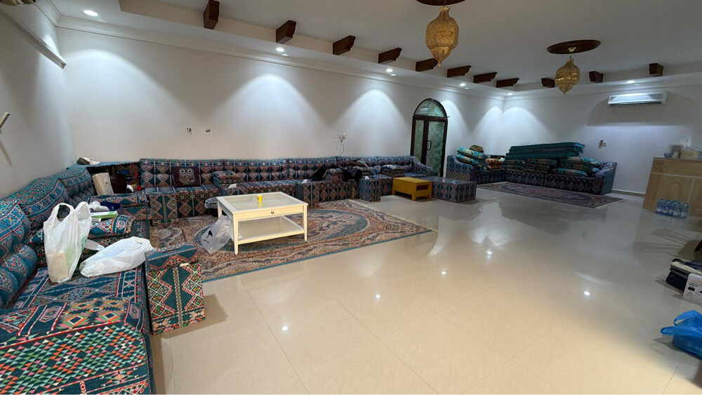 full livingroom set - 6