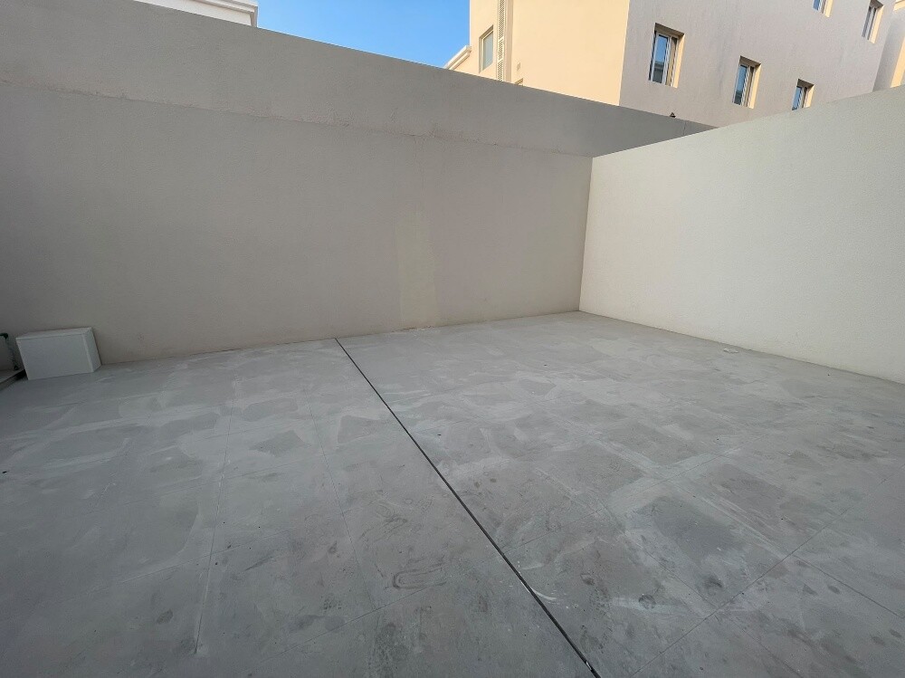 Brand new villas, first occupancy, - 10