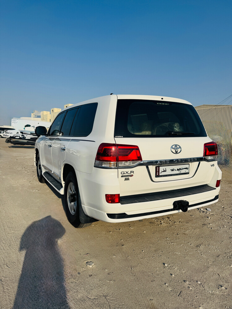 Land Cruiser  - 6