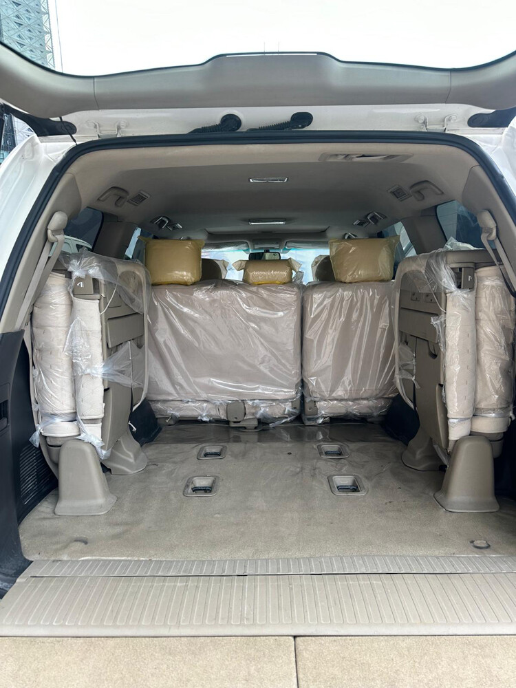 Land Cruiser  - 5