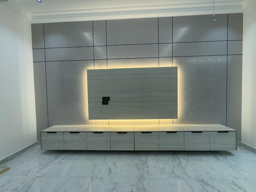 TV decor - 3
