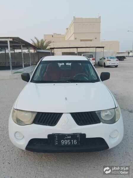 Mitsubishi pickup model 2009 - 1