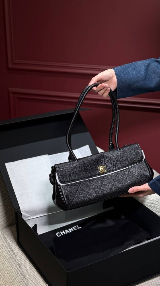 COCO Small Shopping Bag Grained - 3