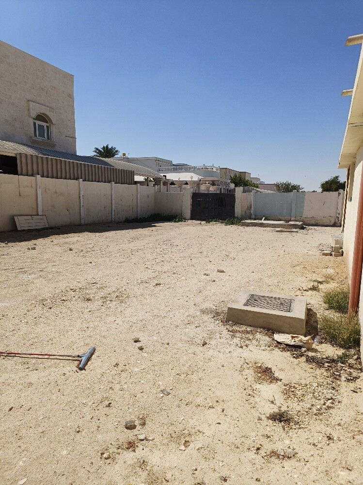 للبيع بيت بسعر الأرض الدفنة - 3