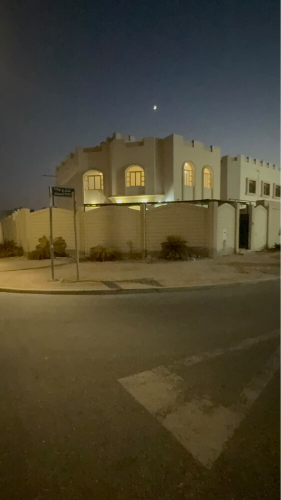 للإيجار فيلا الخور ممتازة جداً - 1