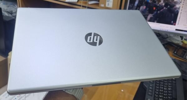HP LAPTOP WITH TOUCH SCREEN (NEW) - 3