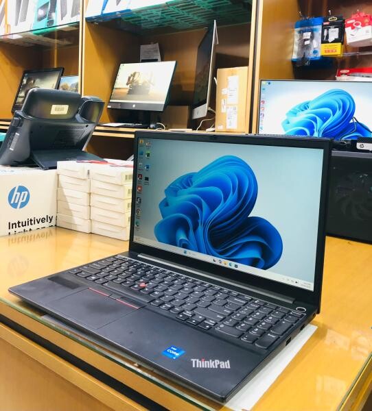 LENOVO THINKPAD E15 : i5 11TH GEN - 1