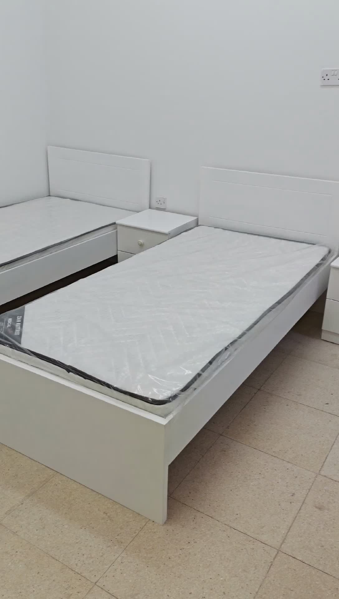 Double bed, single bed available - 30