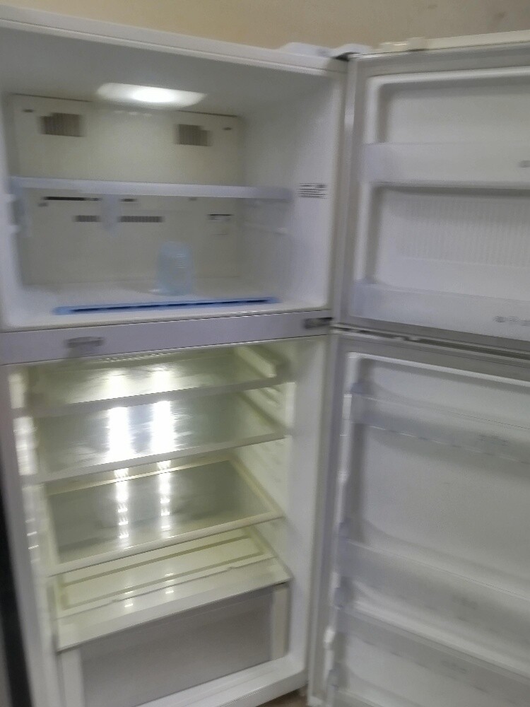 ثلاجة إل جي بحالة تشغيل كاملة - 2