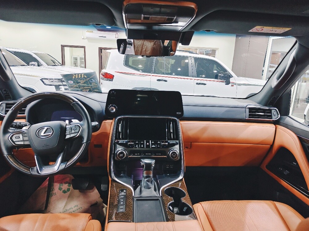 LEXUS LX600 VIP 2023 WHITE - 8
