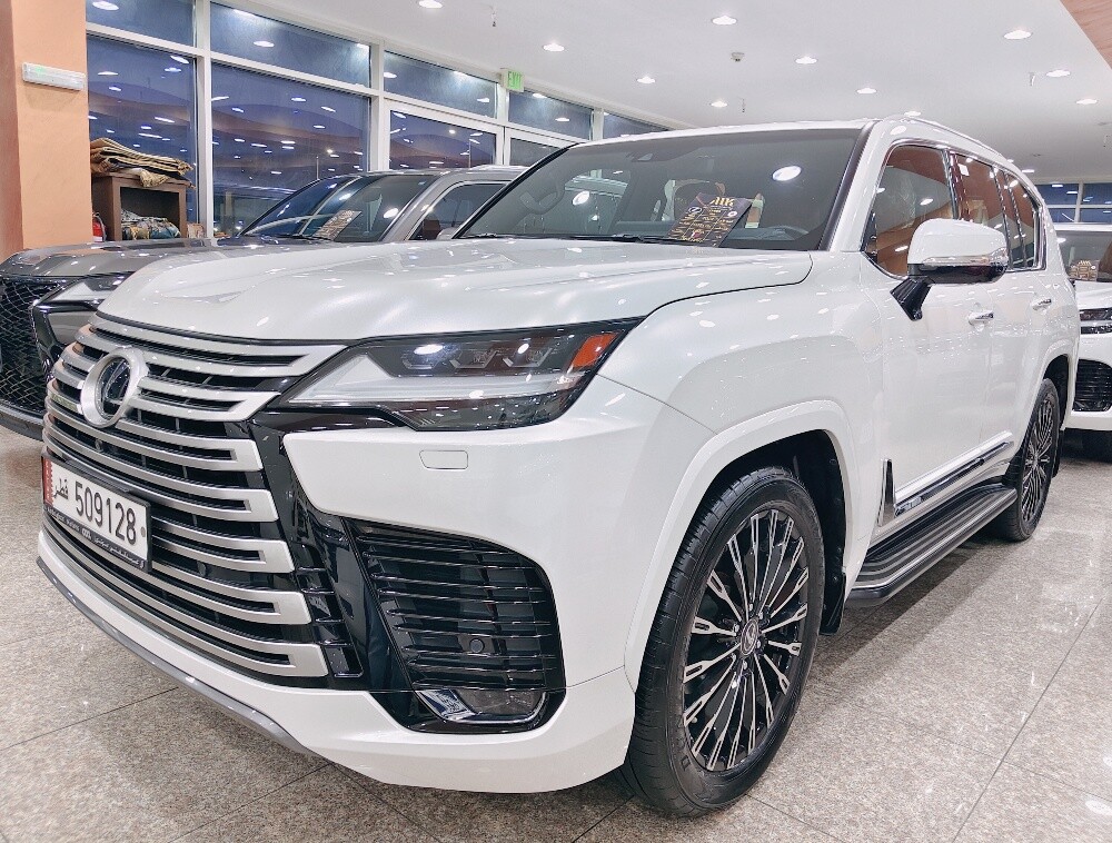 LEXUS LX600 VIP 2023 WHITE - 2