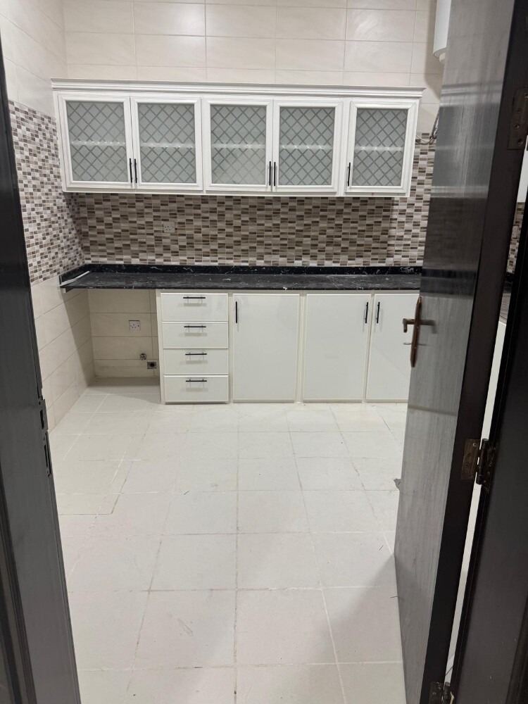 villa for rent in alwakir - 16