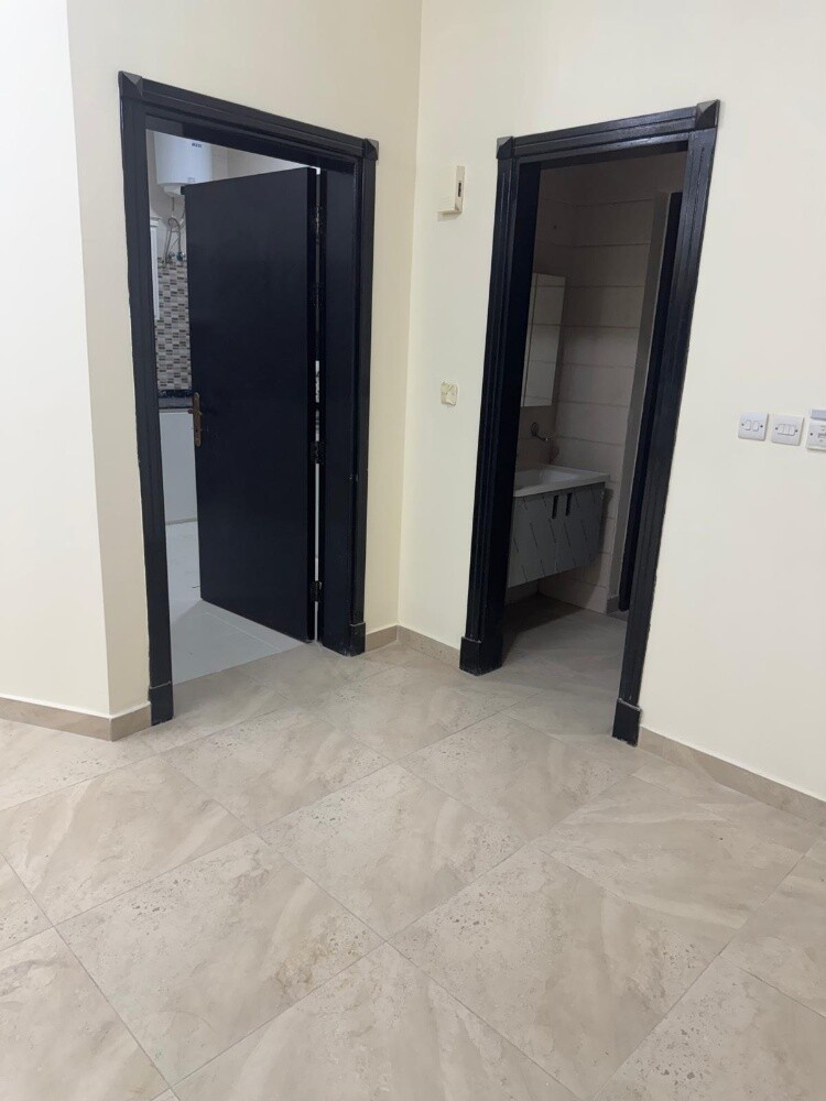 villa for rent in alwakir - 15