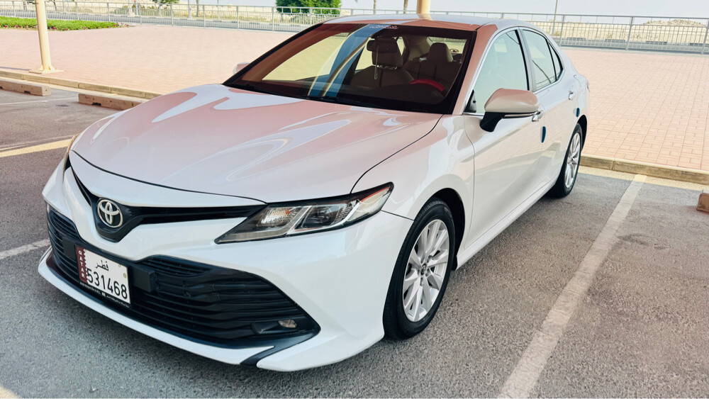 TOYOTA CAMRY GLE FULL OPTION FOR SA - 7