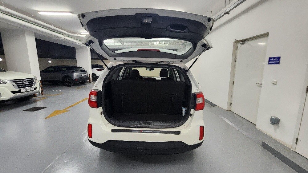 Kia Sorento - 16