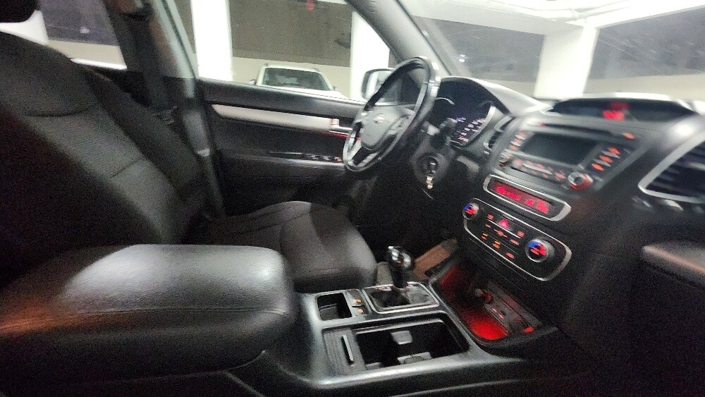 Kia Sorento - 24