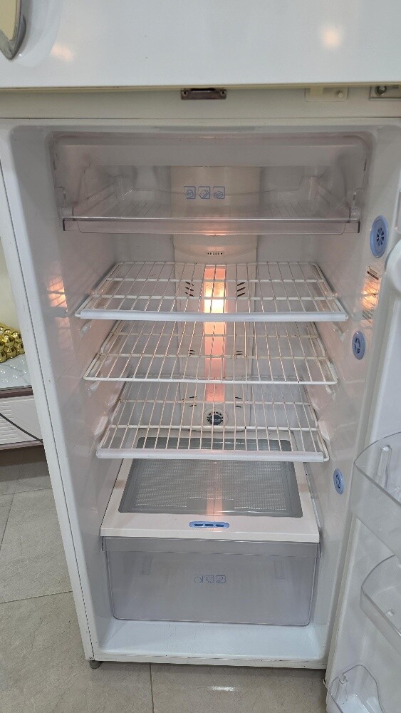 LG refrigerator - 2