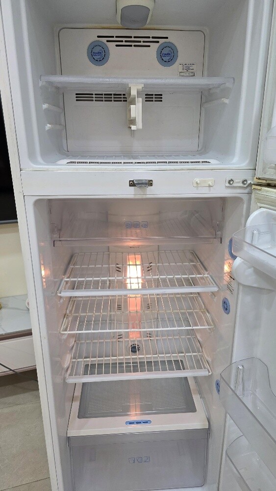 LG refrigerator - 5