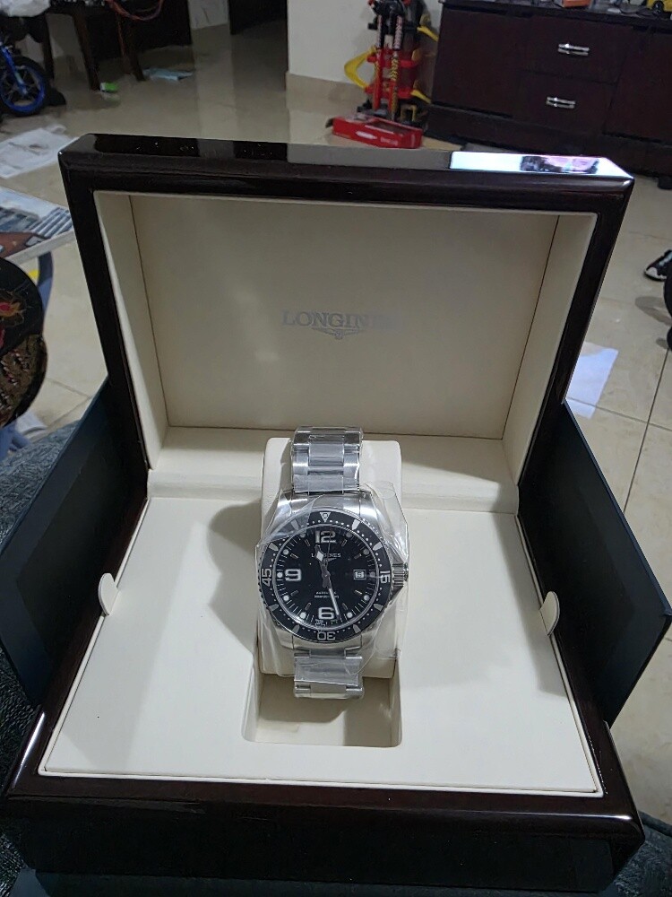 NEW BRAND LONGINES HYDROCONQUEST - 11
