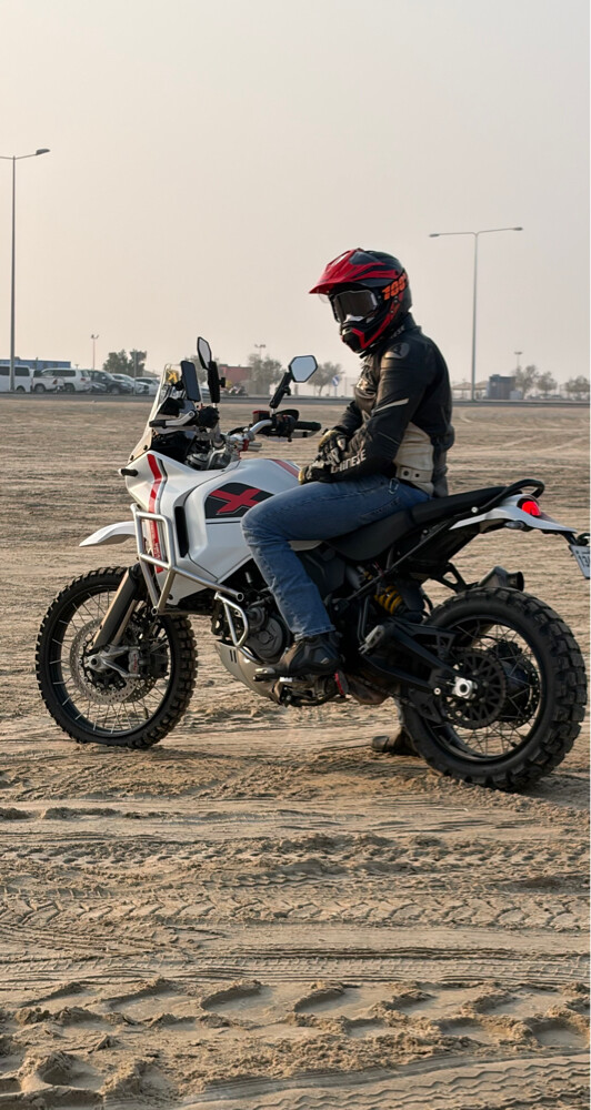 2023 Ducati Desert X. - 2