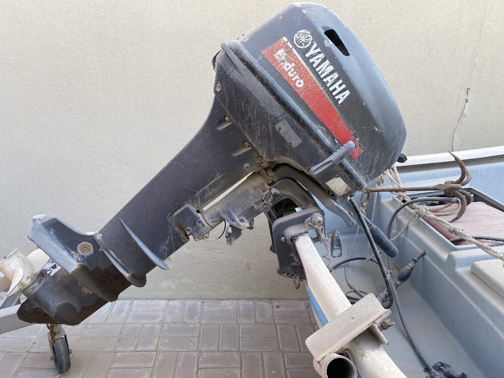 12 feet Yamaha 15 - 3