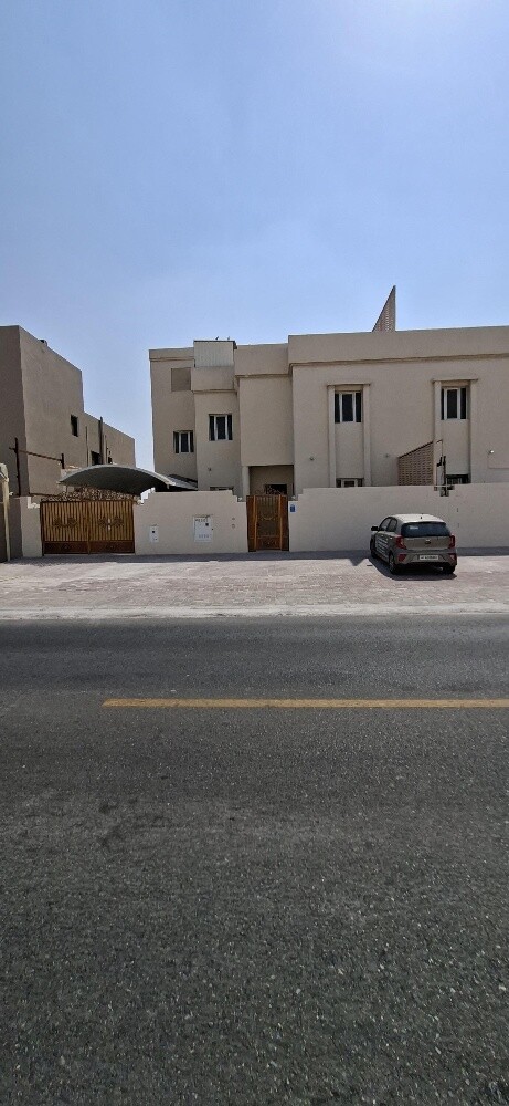 للإيجار فيلا في الريان - 1