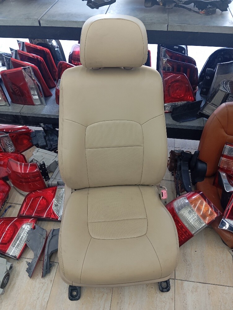 Seat for LC LX Available - 2