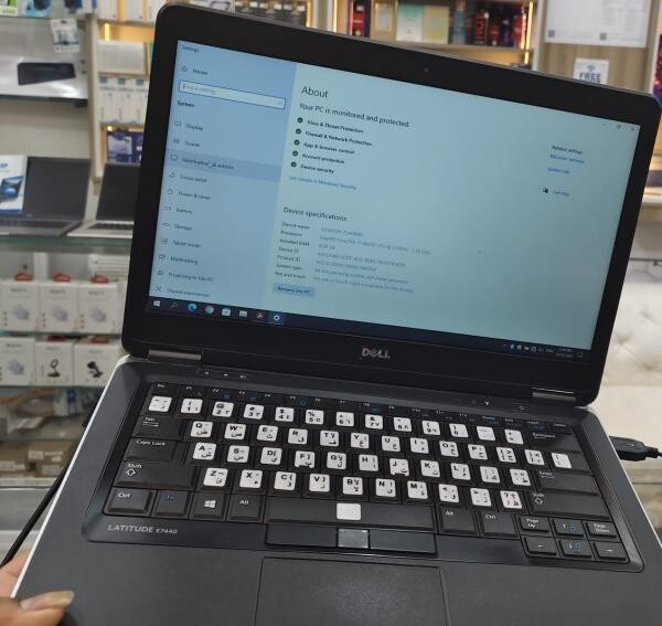 Dell Latitude E7440 Core i7 Laptop - 1