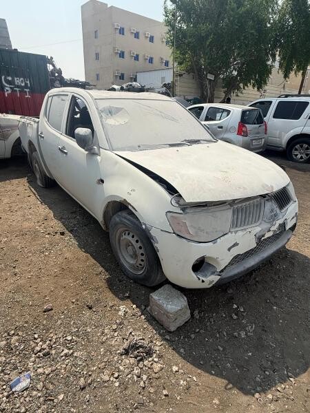 MITSUBISHI L200 2014 - 13
