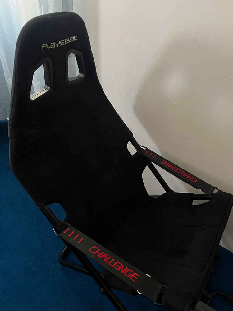 Playseat Like New Condition  - 5
