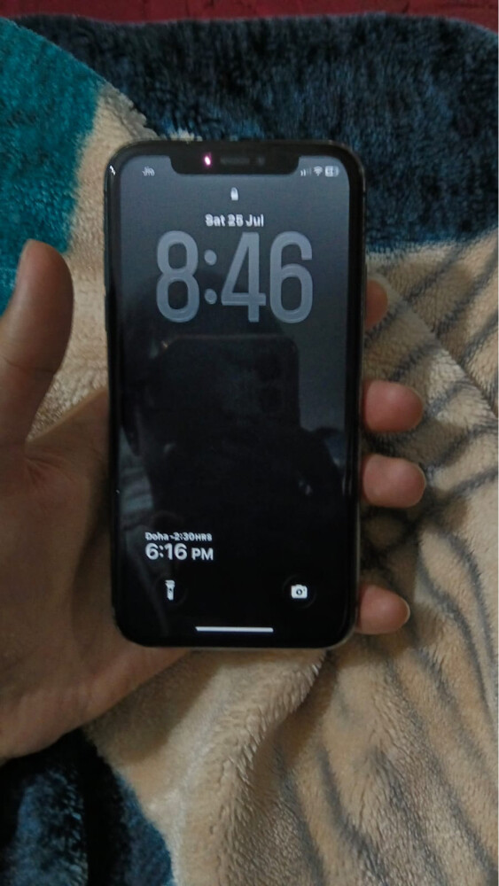 iPhone 11 (128GB) - 1
