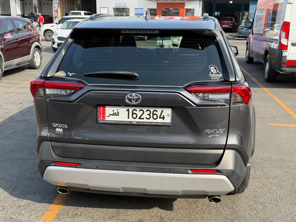 Toyota RAV4 2021 Full Option - 7