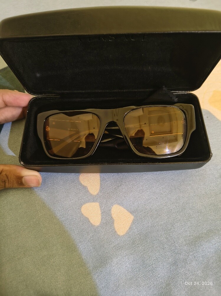 Versace fancy sunglass negotiable - 2