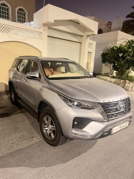 Toyota Fortuner 2022 V6 - 2