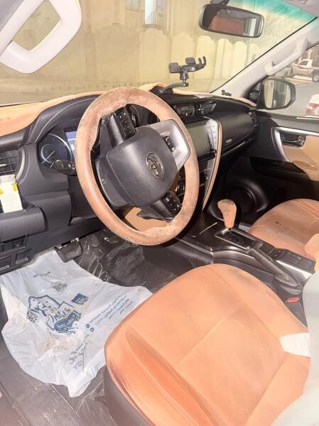 Toyota Fortuner 2022 V6 - 5