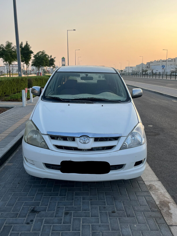 toyota innova - 4