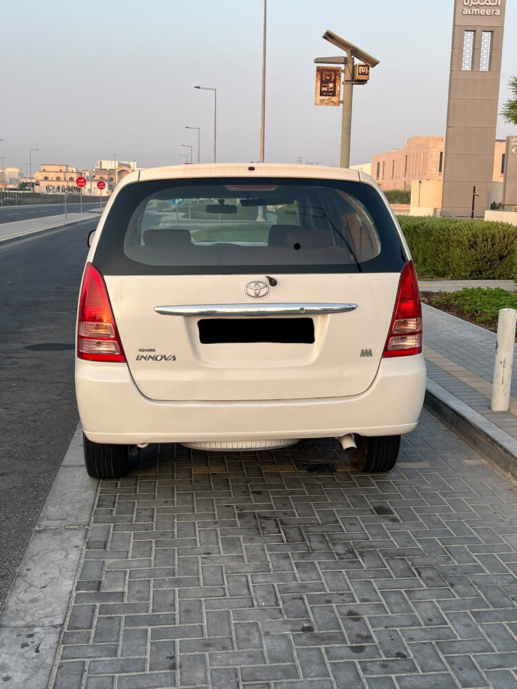 toyota innova - 3